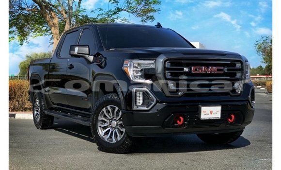 Buy Import GMC Sierra Black Car in Import - Dubai in Dhufar