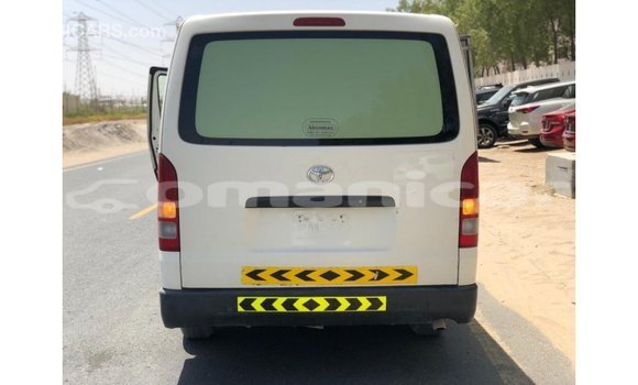 Buy Import Toyota Hiace White Car in Import - Dubai in Dhufar Buy Import Toyota Hiace White Car in Import - Dubai in Dhufar