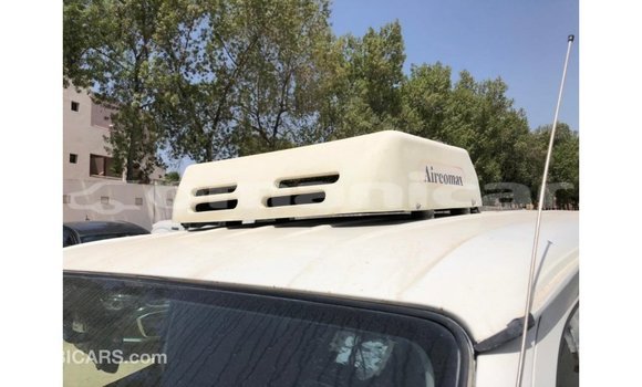 Buy Import Toyota Hiace White Car in Import - Dubai in Dhufar Buy Import Toyota Hiace White Car in Import - Dubai in Dhufar