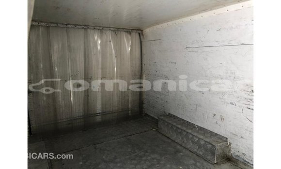 Buy Import Toyota Hiace White Car in Import - Dubai in Dhufar Buy Import Toyota Hiace White Car in Import - Dubai in Dhufar