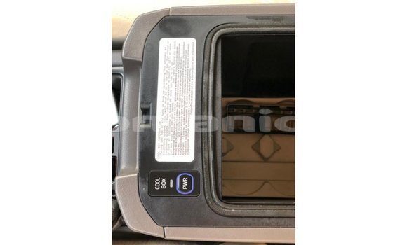 Buy Import Toyota Prado White Car in Import - Dubai in Dhufar Buy Import Toyota Prado White Car in Import - Dubai in Dhufar