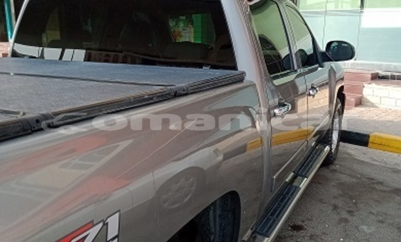 Buy Used Chevrolet Silverado Silver Car in Suhar in al-Batinah Buy Used Chevrolet Silverado Silver Car in Suhar in al-Batinah
