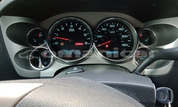 Buy Used Chevrolet Silverado Silver Car in Suhar in al-Batinah Buy Used Chevrolet Silverado Silver Car in Suhar in al-Batinah