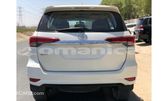Buy Import Toyota Fortuner White Car in Import - Dubai in Dhufar Buy Import Toyota Fortuner White Car in Import - Dubai in Dhufar