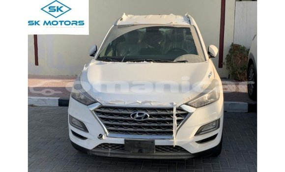 Buy Import Hyundai Tucson White Car in Import - Dubai in Dhufar