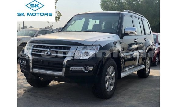 Buy Import Mitsubishi Pajero Black Car in Import - Dubai in Dhufar