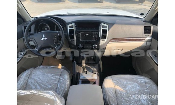 Buy Import Mitsubishi Pajero Black Car in Import - Dubai in Dhufar Buy Import Mitsubishi Pajero Black Car in Import - Dubai in Dhufar