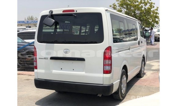 Buy Import Toyota Hiace White Car in Import - Dubai in Dhufar Buy Import Toyota Hiace White Car in Import - Dubai in Dhufar