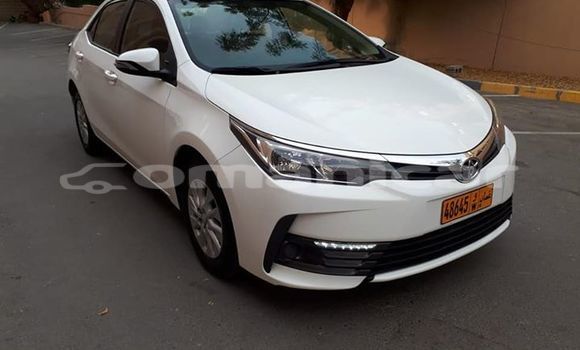 Buy Used Toyota Corolla White Car in Muscat in Masqat Buy Used Toyota Corolla White Car in Muscat in Masqat
