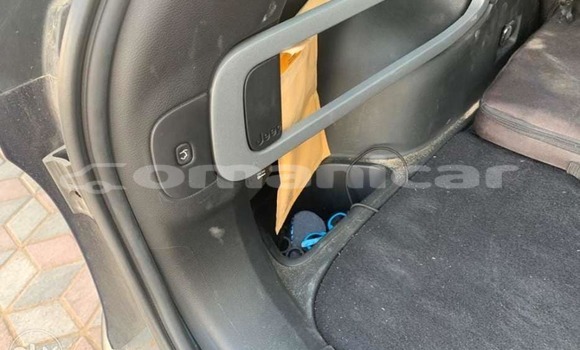 Buy Used Jeep Cherokee Black Car in Bawshar in Masqat Buy Used Jeep Cherokee Black Car in Bawshar in Masqat