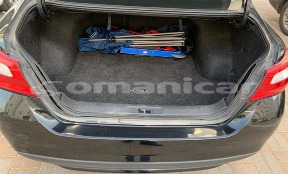 Buy Used Nissan Altima Black Car in Bawshar in Masqat Buy Used Nissan Altima Black Car in Bawshar in Masqat