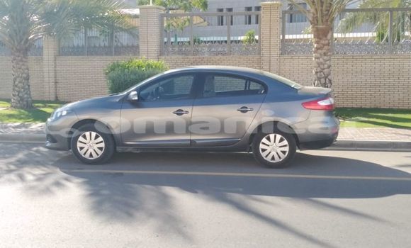 Buy Used Renault Fluence Silver Car in Muttrah in Masqat