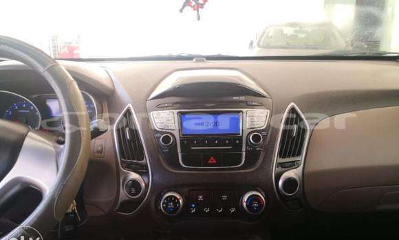 Buy Used Hyundai Tucson White Car in Ruwi in Masqat Buy Used Hyundai Tucson White Car in Ruwi in Masqat