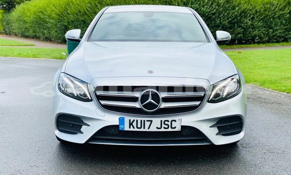 Buy Used Mercedes-Benz E–Class Beige Car in al–Buraymi in adh-Dhahirah Buy Used Mercedes-Benz E–Class Beige Car in al–Buraymi in adh-Dhahirah