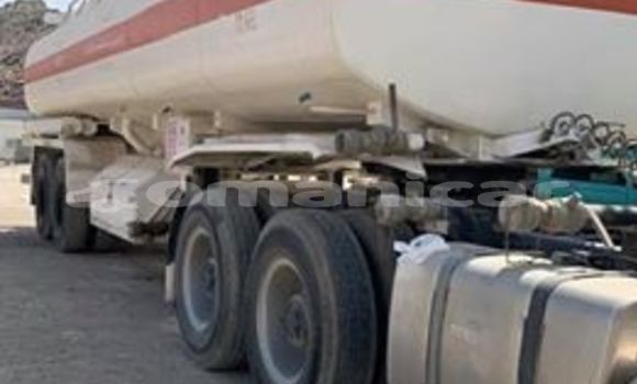 Buy Used Volvo 440 White Car in Muscat in Masqat Buy Used Volvo 440 White Car in Muscat in Masqat