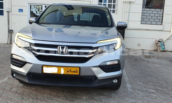 Buy Used Honda Pilot Silver Car in Muttrah in Masqat