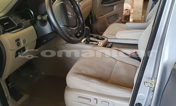 Buy Used Honda Pilot Silver Car in Muttrah in Masqat Buy Used Honda Pilot Silver Car in Muttrah in Masqat
