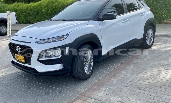 Buy Used Hyundai Kona White Car in Azaiba in Masqat Buy Used Hyundai Kona White Car in Azaiba in Masqat