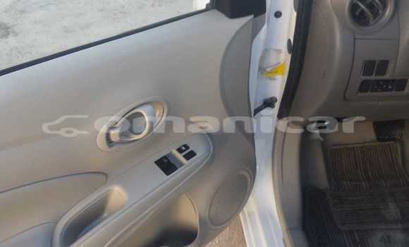 Buy Used Nissan Sunny White Car in Muscat in Masqat Buy Used Nissan Sunny White Car in Muscat in Masqat