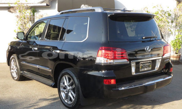 Buy Used Lexus LX 570 Black Car in Muscat in Masqat Buy Used Lexus LX 570 Black Car in Muscat in Masqat