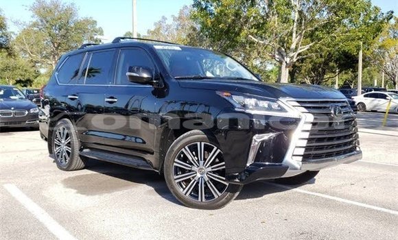 Buy Used Lexus LX Black Car in Muscat in Masqat Buy Used Lexus LX Black Car in Muscat in Masqat