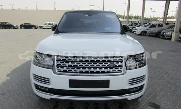 Buy Used Land Rover Range Rover White Car in al–Khaburah in al-Batinah Buy Used Land Rover Range Rover White Car in al–Khaburah in al-Batinah