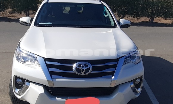 Buy Used Toyota Fortuner White Car in Suhar in al-Batinah Buy Used Toyota Fortuner White Car in Suhar in al-Batinah