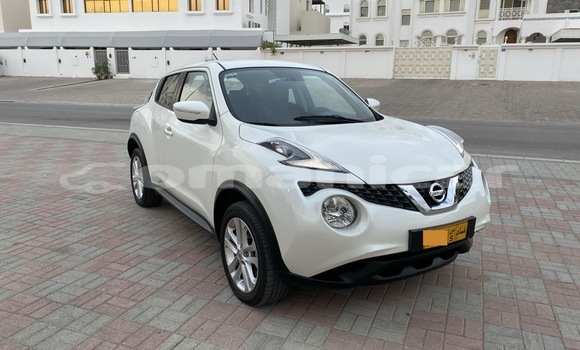 Buy Used Nissan Juke White Car in Muscat in Masqat Buy Used Nissan Juke White Car in Muscat in Masqat