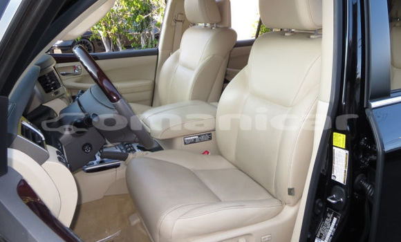 Buy Used Lexus LX 570 Black Car in Muscat in Masqat Buy Used Lexus LX 570 Black Car in Muscat in Masqat