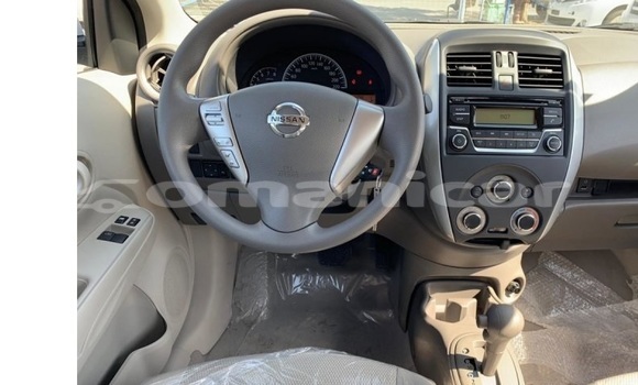 Buy Used Nissan Sunny White Car in Muscat in Masqat Buy Used Nissan Sunny White Car in Muscat in Masqat