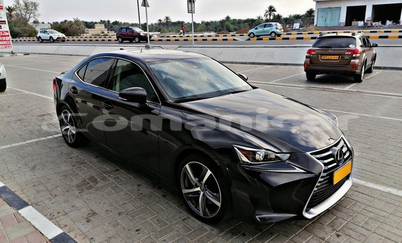 Buy Used Lexus IS Black Car in Suhar in al-Batinah