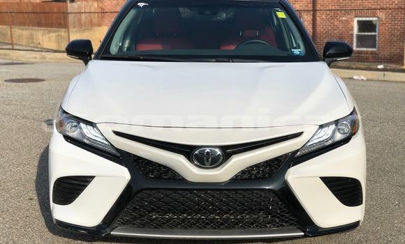 Buy Used Toyota Camry White Car in Al khuwair in al-Batinah Buy Used Toyota Camry White Car in Al khuwair in al-Batinah