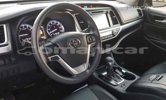 Buy Import Toyota Highlander Other Car in Import - Dubai in Dhufar Buy Import Toyota Highlander Other Car in Import - Dubai in Dhufar