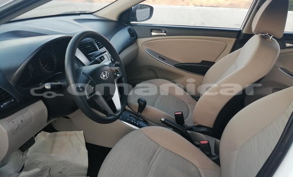 Buy Used Hyundai Accent White Car in al–Buraymi in adh-Dhahirah Buy Used Hyundai Accent White Car in al–Buraymi in adh-Dhahirah