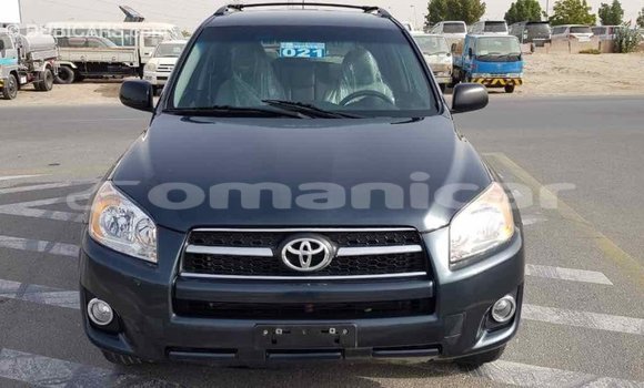 Buy Import Toyota 4Runner Green Car in Import - Dubai in Dhufar Buy Import Toyota 4Runner Green Car in Import - Dubai in Dhufar