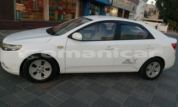 Buy Used Kia Cerato White Car in al–Buraymi in adh-Dhahirah Buy Used Kia Cerato White Car in al–Buraymi in adh-Dhahirah