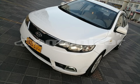 Buy Used Kia Cerato White Car in al–Buraymi in adh-Dhahirah Buy Used Kia Cerato White Car in al–Buraymi in adh-Dhahirah