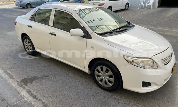Buy Used Toyota Corolla White Car in al–Buraymi in adh-Dhahirah Buy Used Toyota Corolla White Car in al–Buraymi in adh-Dhahirah