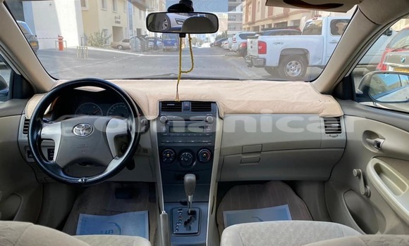 Buy Used Toyota Corolla White Car in al–Buraymi in adh-Dhahirah Buy Used Toyota Corolla White Car in al–Buraymi in adh-Dhahirah