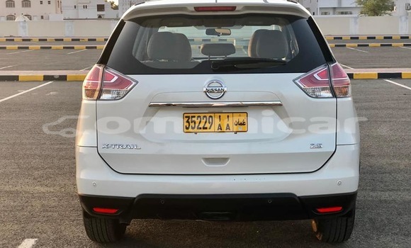 Buy Used Nissan X–Trail White Car in al–Buraymi in adh-Dhahirah Buy Used Nissan X–Trail White Car in al–Buraymi in adh-Dhahirah