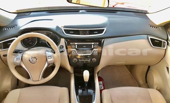 Buy Used Nissan X–Trail Red Car in al–Buraymi in adh-Dhahirah Buy Used Nissan X–Trail Red Car in al–Buraymi in adh-Dhahirah