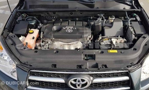 Buy Import Toyota 4Runner Green Car in Import - Dubai in Dhufar Buy Import Toyota 4Runner Green Car in Import - Dubai in Dhufar