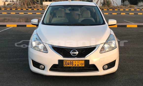 Buy Used Nissan Tiida White Car in al–Buraymi in adh-Dhahirah Buy Used Nissan Tiida White Car in al–Buraymi in adh-Dhahirah