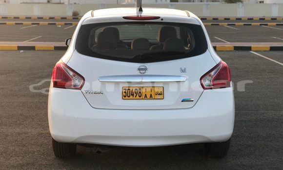 Buy Used Nissan Tiida White Car in al–Buraymi in adh-Dhahirah Buy Used Nissan Tiida White Car in al–Buraymi in adh-Dhahirah