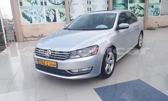 Buy Used Volkswagen Passat Silver Car in al–Buraymi in adh-Dhahirah