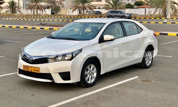 Buy Used Toyota Corolla White Car in al–Buraymi in adh-Dhahirah Buy Used Toyota Corolla White Car in al–Buraymi in adh-Dhahirah
