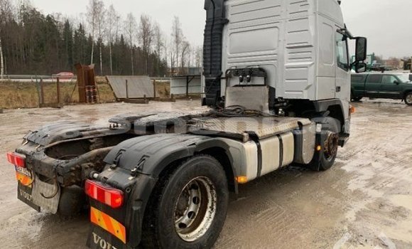 Buy Import Volvo F4 White Truck in Muscat in Masqat Buy Import Volvo F4 White Truck in Muscat in Masqat