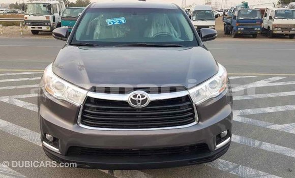 Buy Import Toyota Highlander Other Car in Import - Dubai in Dhufar Buy Import Toyota Highlander Other Car in Import - Dubai in Dhufar