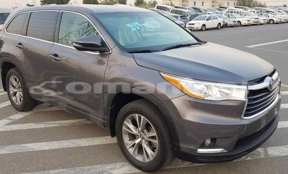 Buy Import Toyota Highlander Other Car in Import - Dubai in Dhufar Buy Import Toyota Highlander Other Car in Import - Dubai in Dhufar