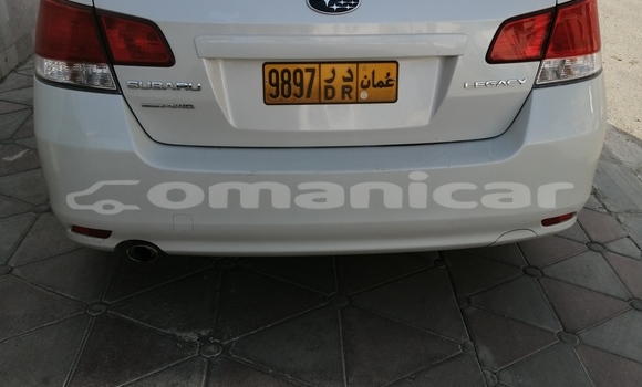 Buy Used Subaru Legacy White Car in Muscat in Masqat Buy Used Subaru Legacy White Car in Muscat in Masqat
